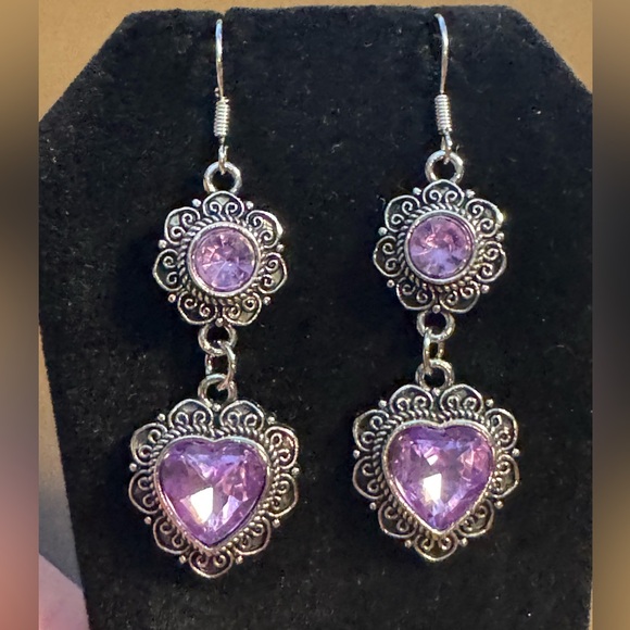 Gorgeous Purple, Amethyst Color Gemstone, Lab created, Heart Dangle Earrings - Picture 5 of 5